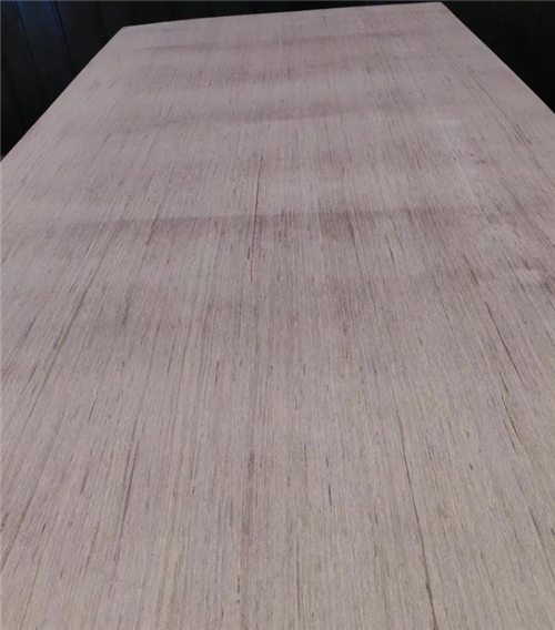 Plywood di 12mm di empaketahe